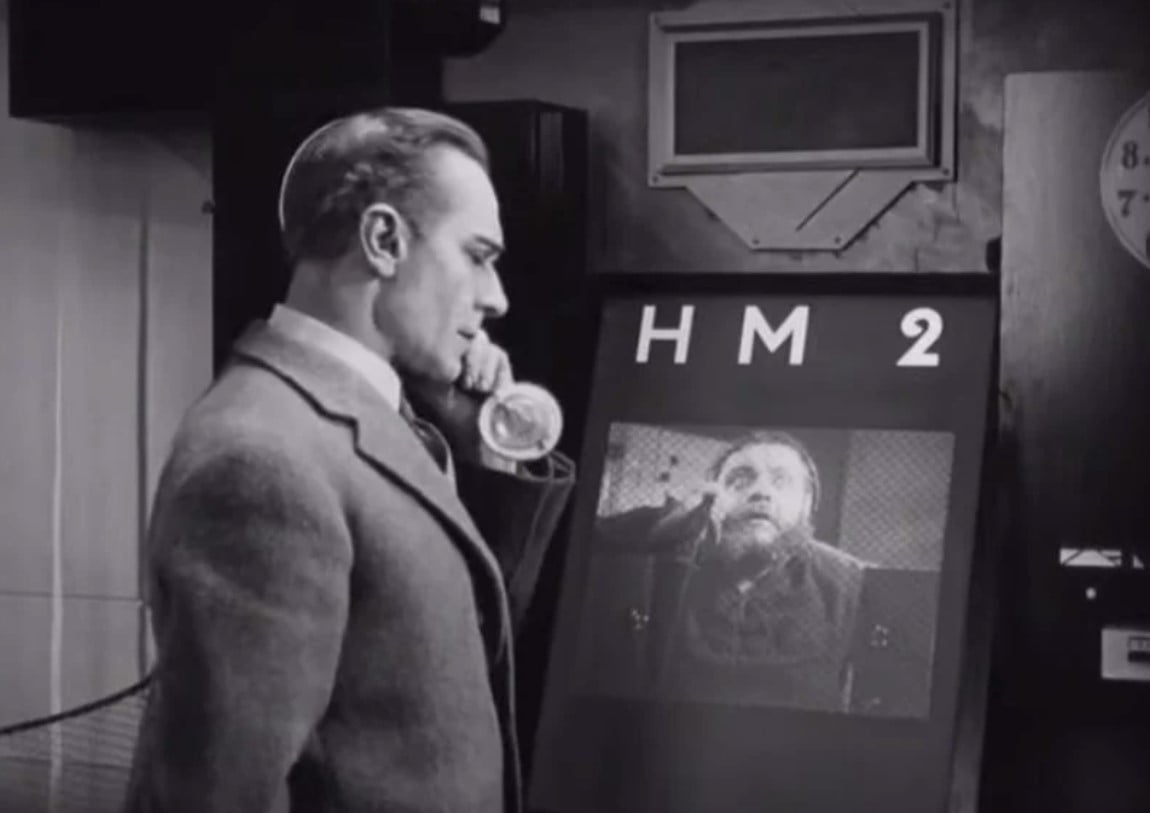 Video call in movie 'Metropolis'