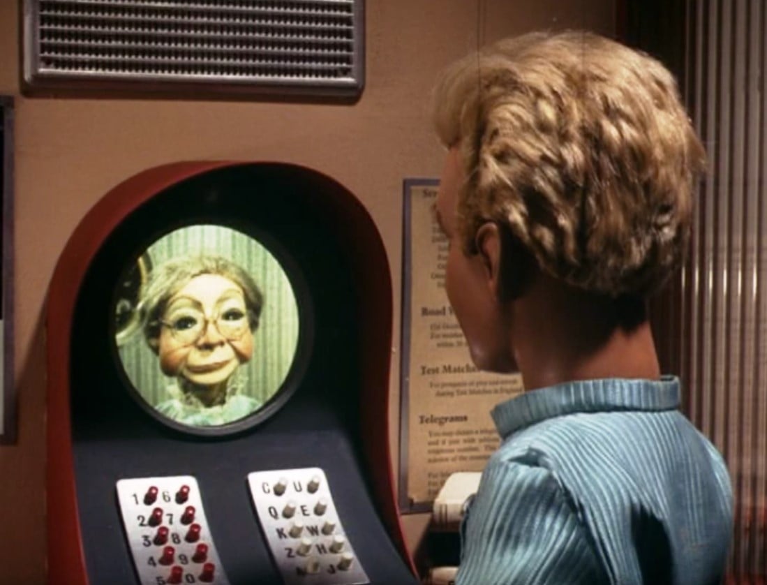 Thunderbirds video call