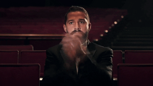 Shia Labouf klatscht