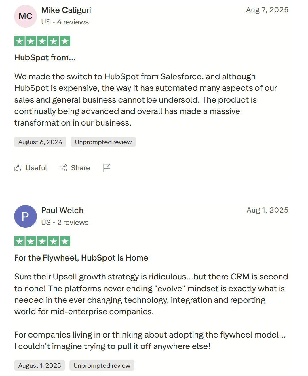 Dos reseñas de 5 estrellas sobre HubSpot en TrustPilot.
